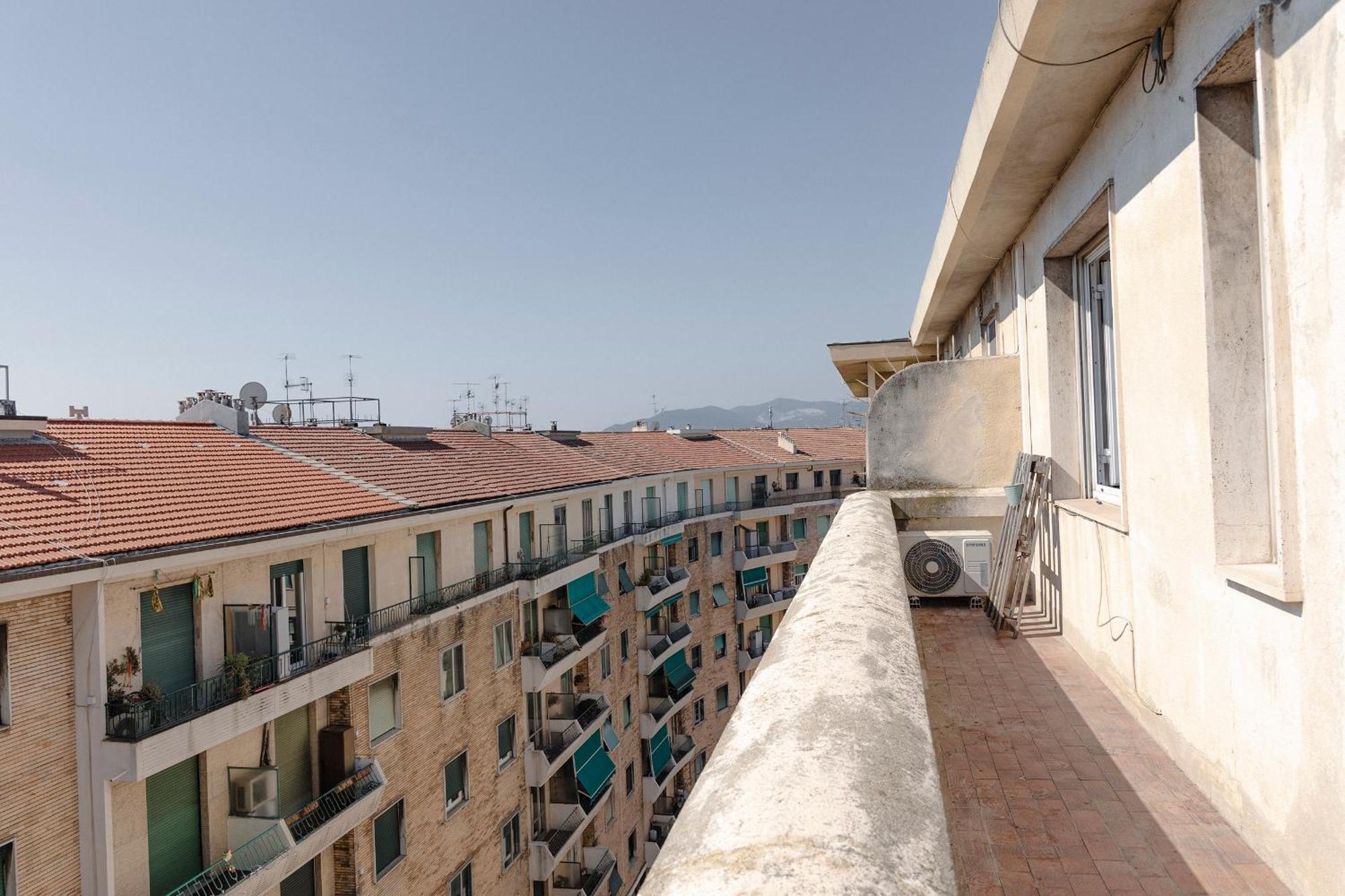 "L'Attico Bianco" City View 10 M A Piedi Dal Mare سافونا المظهر الخارجي الصورة