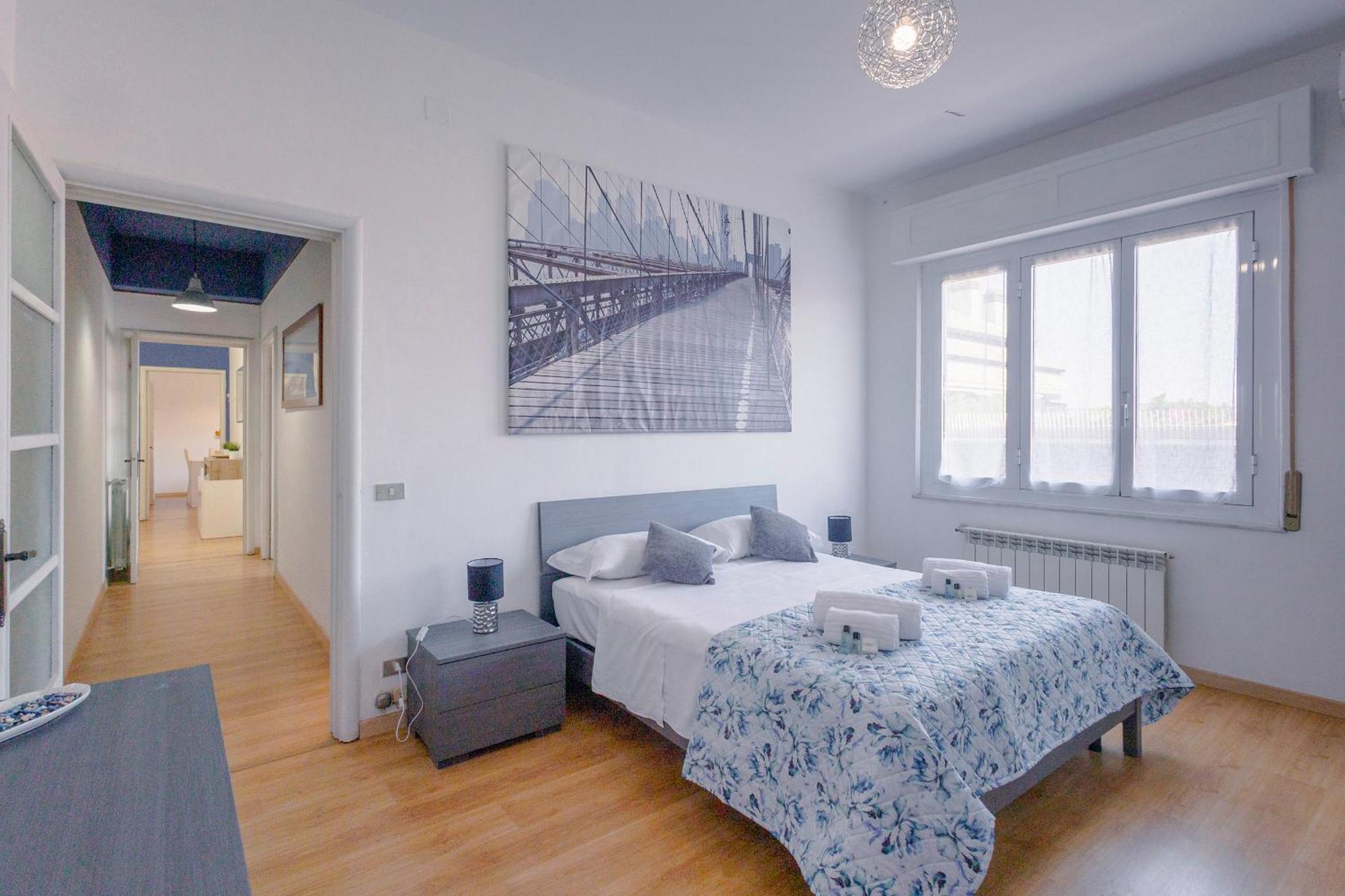 "L'Attico Bianco" City View 10 M A Piedi Dal Mare سافونا المظهر الخارجي الصورة